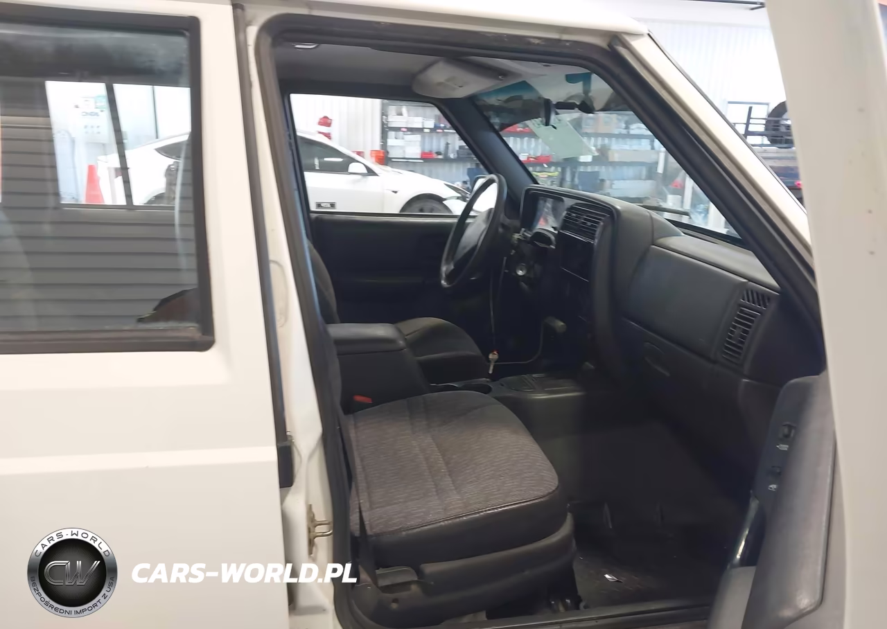2001 Jeep Cherokee Sport VIN:1J4FF48SX1L585525 - 5