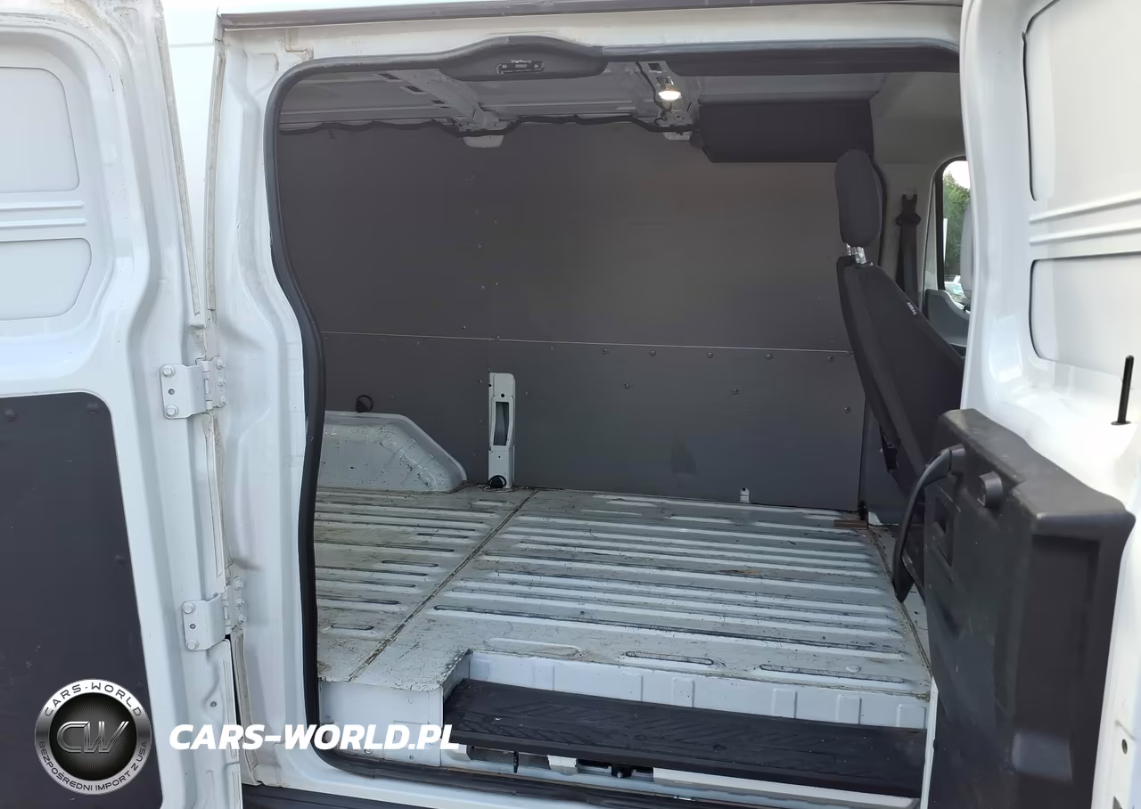 2018 Ford Transit-150 VIN:1FTYE1ZM3JKB42431 - 8