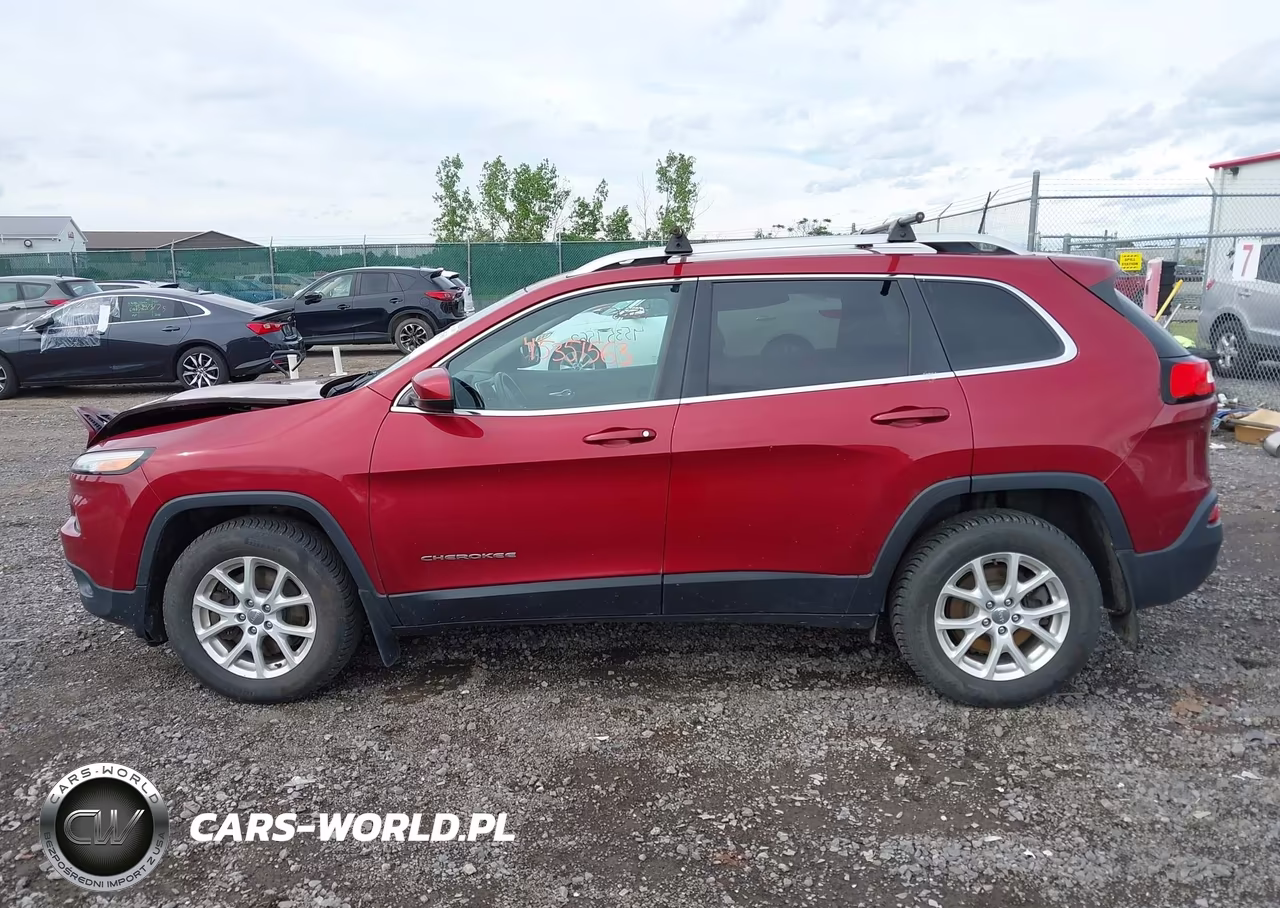 2016 Jeep Cherokee Latitude VIN:1C4PJMCB2GW214219 - 14