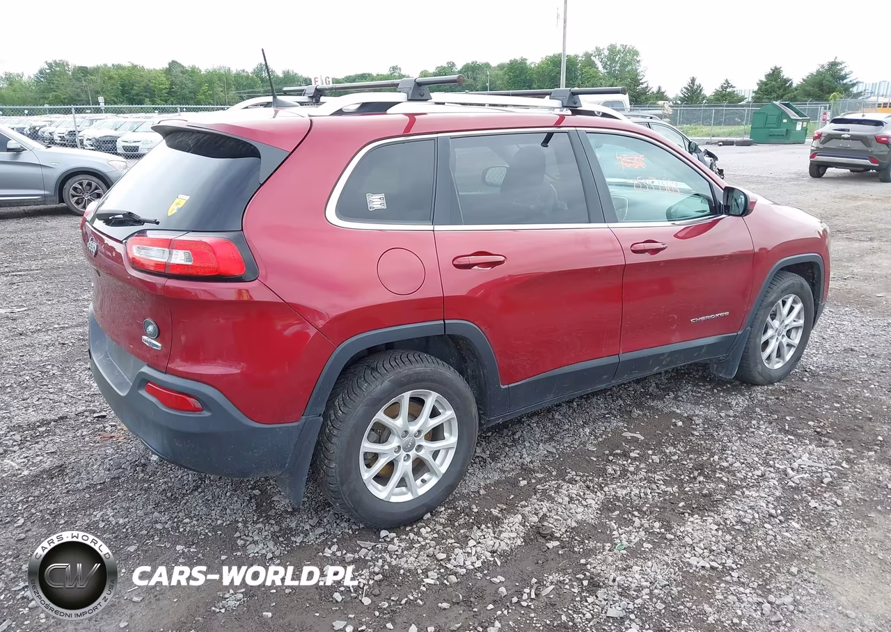 2016 Jeep Cherokee Latitude VIN:1C4PJMCB2GW214219 - 4