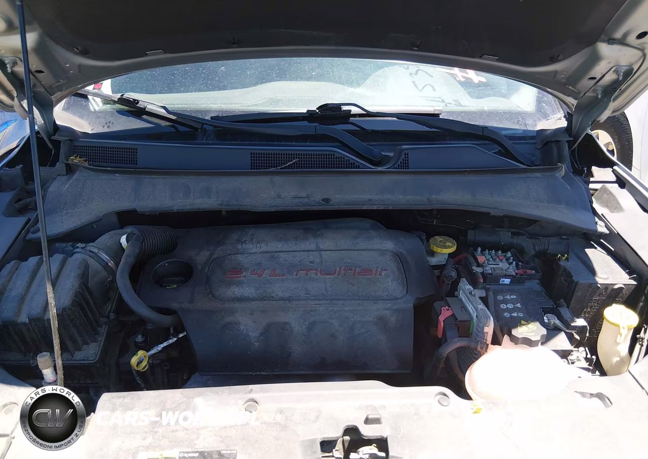 2018 Jeep Compass Latitude 4X4 VIN:3C4NJDBB6JT418379 - 10