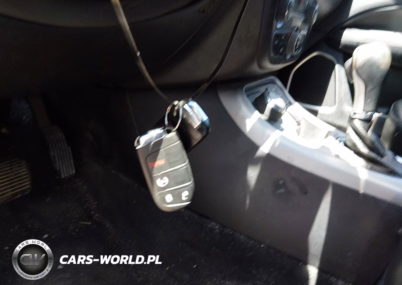 2018 Jeep Compass Latitude 4X4 VIN:3C4NJDBB6JT418379 - 11