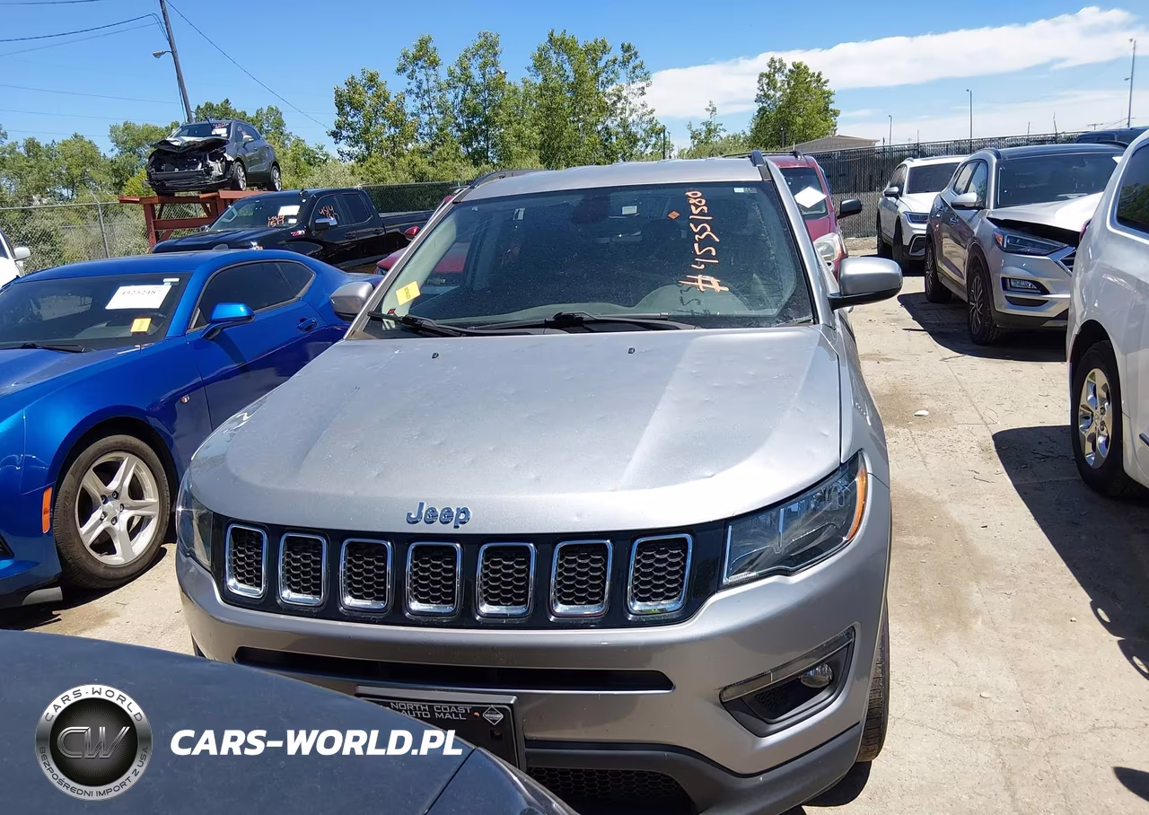 2018 Jeep Compass Latitude 4X4 VIN:3C4NJDBB6JT418379 - 12