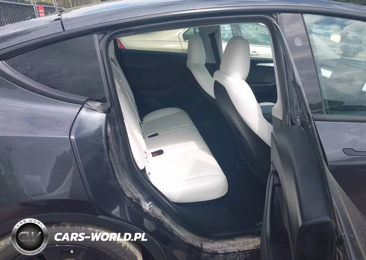 2024 Tesla Model Y Long Range Dual Motor All-Wheel Drive VIN:7SAYGDEE1RF204642 - 8