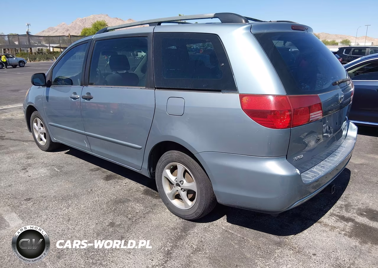 2004 Toyota Sienna Le VIN:5TDZA23C64S176852 - 3