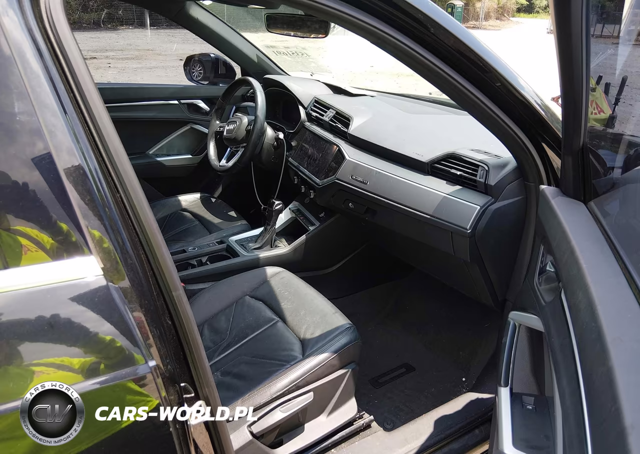 2019 Audi Q3 2.0T Premium VIN:WA1AECF37K1065041 - 5