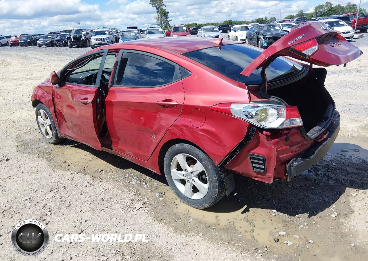 2013 Hyundai Elantra Gls VIN:KMHDH4AE3DU532946 - 3
