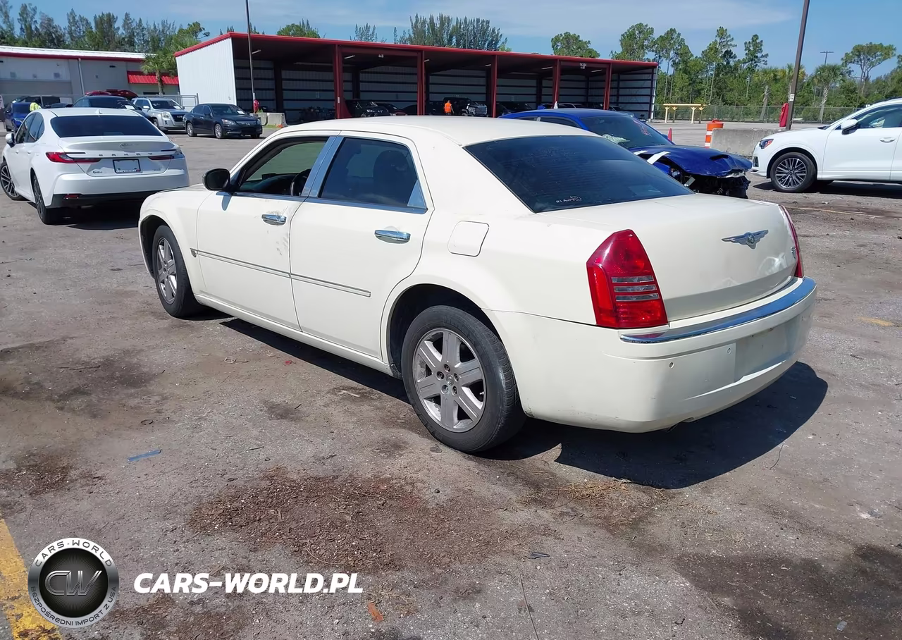 2005 Chrysler 300C VIN:2C3AA63H55H502080 - 3