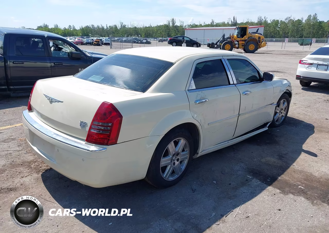 2005 Chrysler 300C VIN:2C3AA63H55H502080 - 4