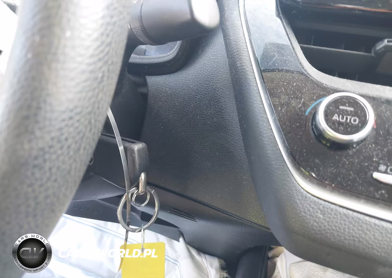 2021 Toyota Corolla Le VIN:5YFEPMAE2MP215572 - 11
