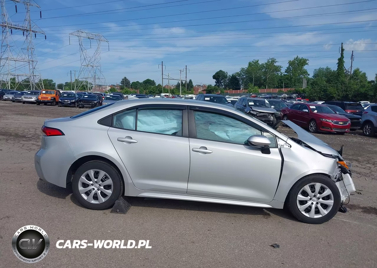 2021 Toyota Corolla Le VIN:5YFEPMAE2MP215572 - 13