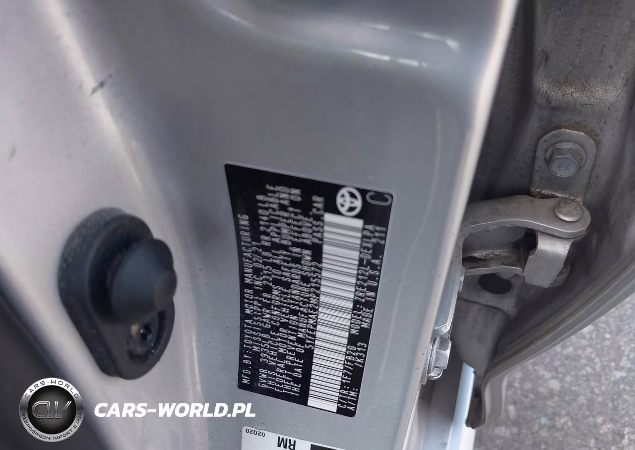 2021 Toyota Corolla Le VIN:5YFEPMAE2MP215572 - 9