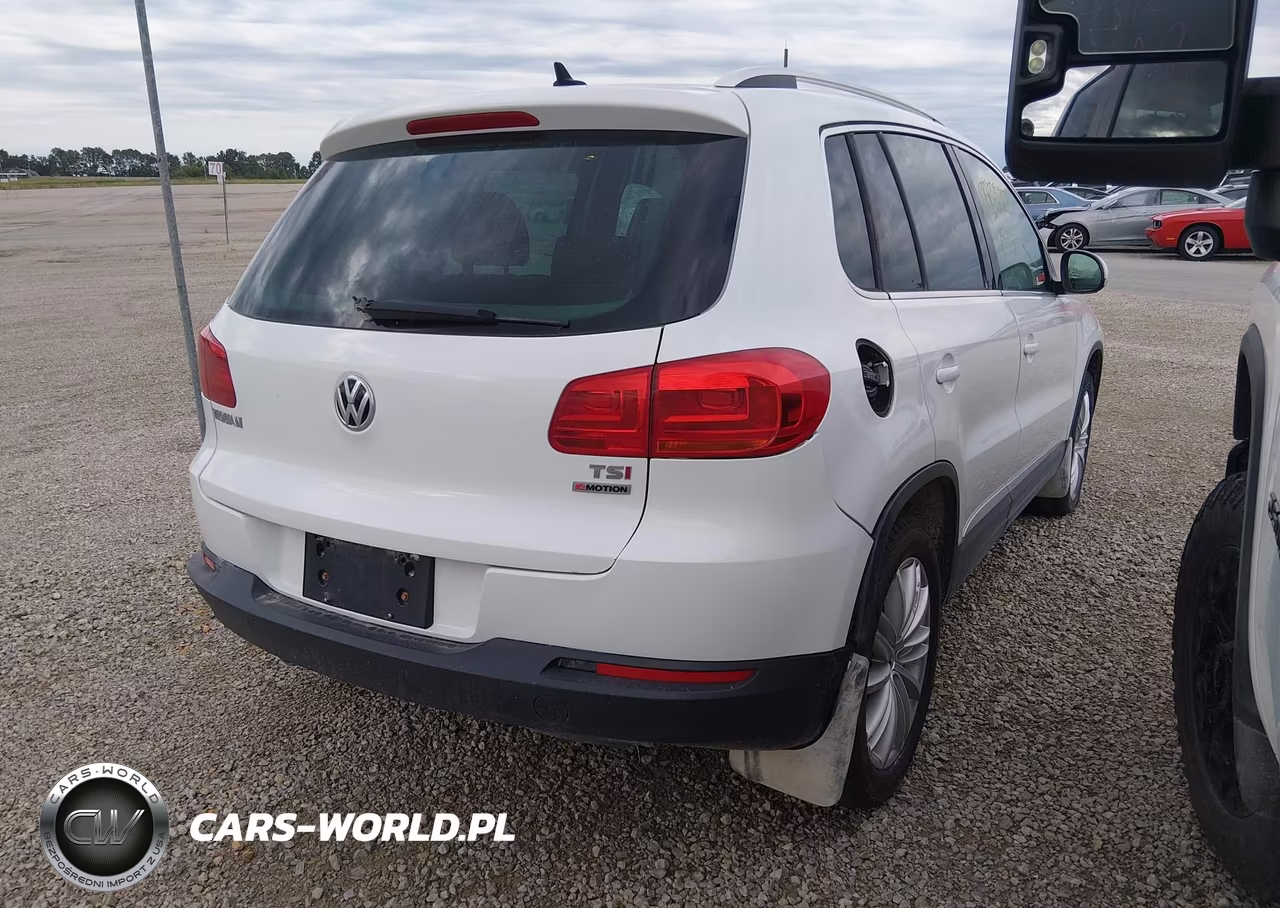 2016 Volkswagen Tiguan Se VIN:WVGBV7AX4GW529615 - 4