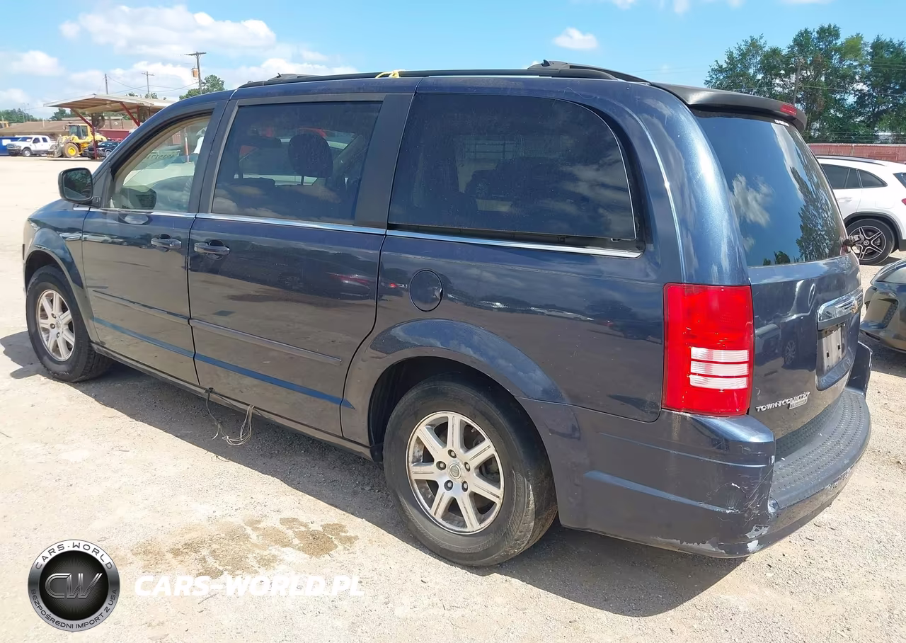 2008 Chrysler Town & Country Touring VIN:2A8HR54P78R664089 - 3