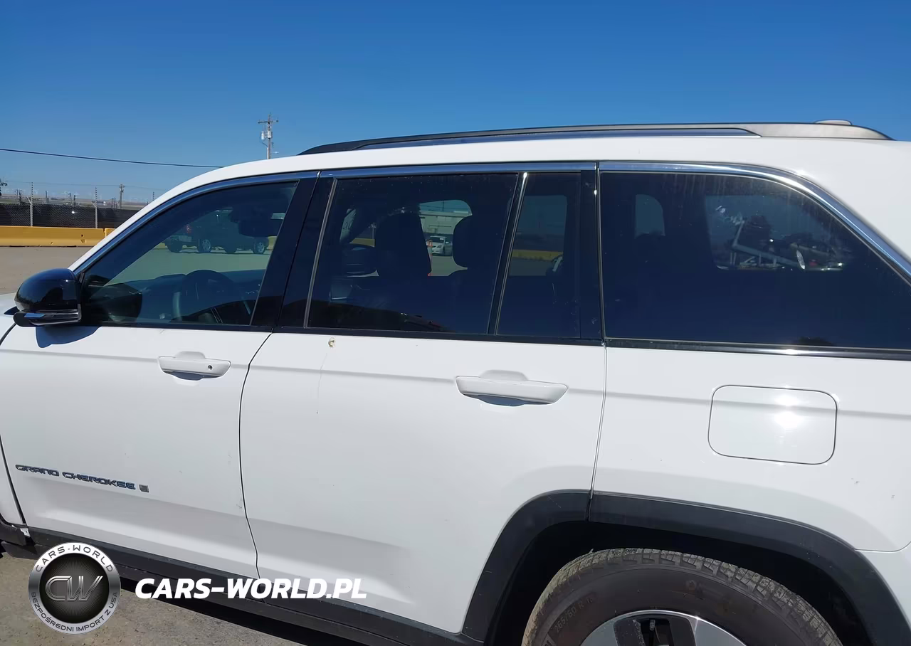2024 Jeep Grand Cherokee 4Xe VIN:1C4RJYB61RC713019 - 15