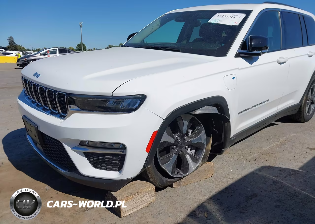 2024 Jeep Grand Cherokee 4Xe VIN:1C4RJYB61RC713019 - 6