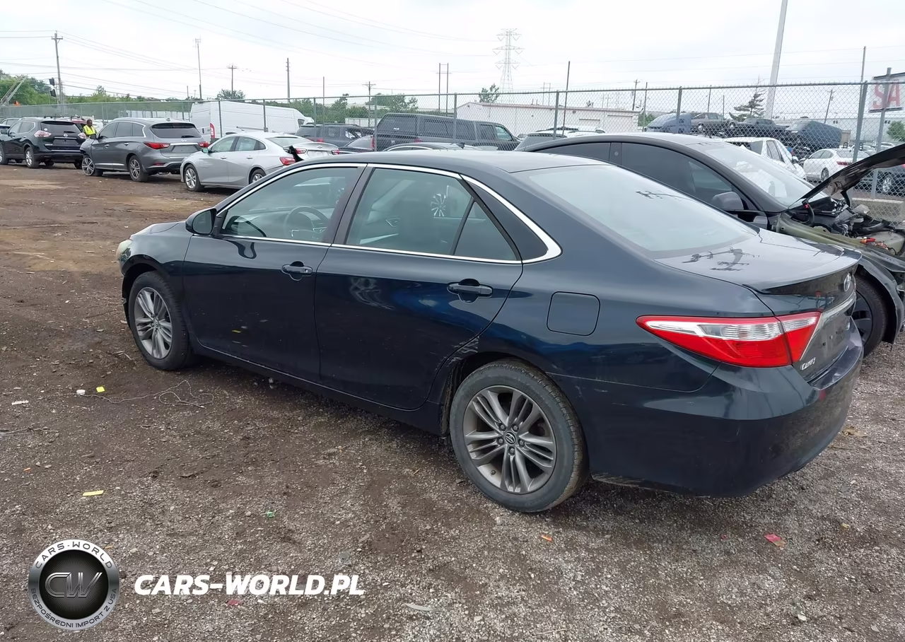 2015 Toyota Camry Se VIN:4T1BF1FK7FU032088 - 3