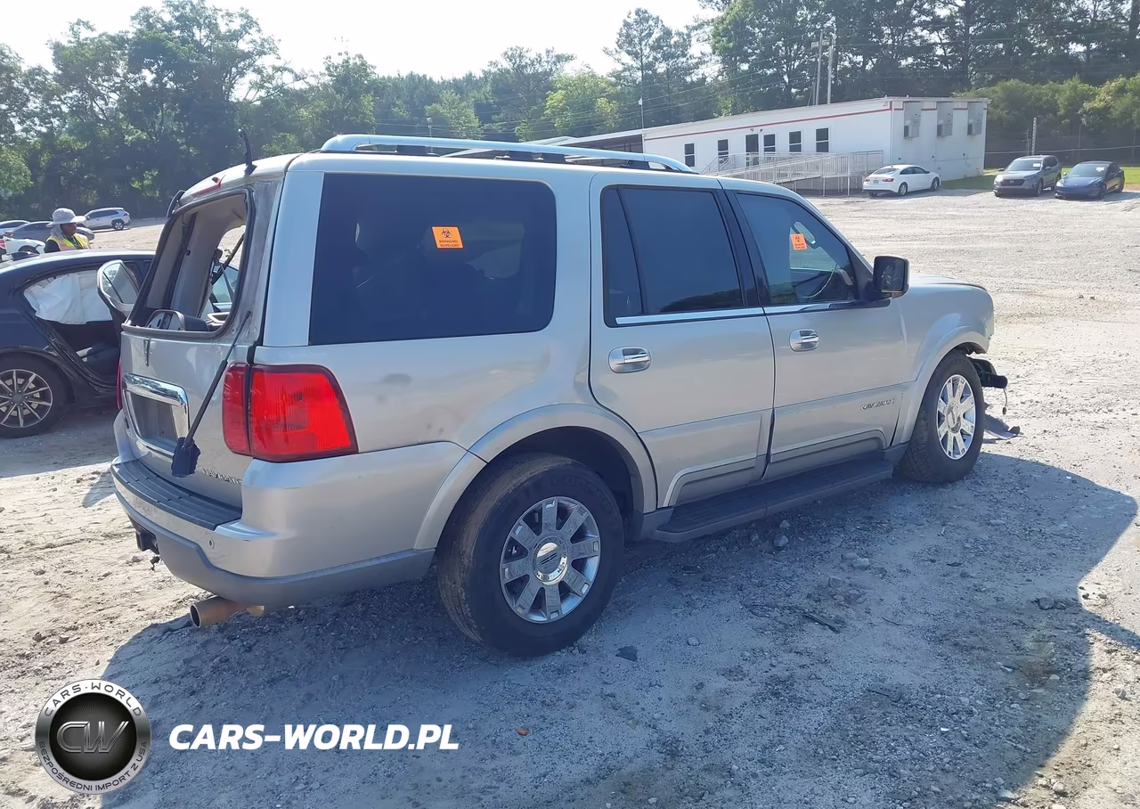 2004 Lincoln Navigator VIN:5LMFU27R74LJ36461 - 4