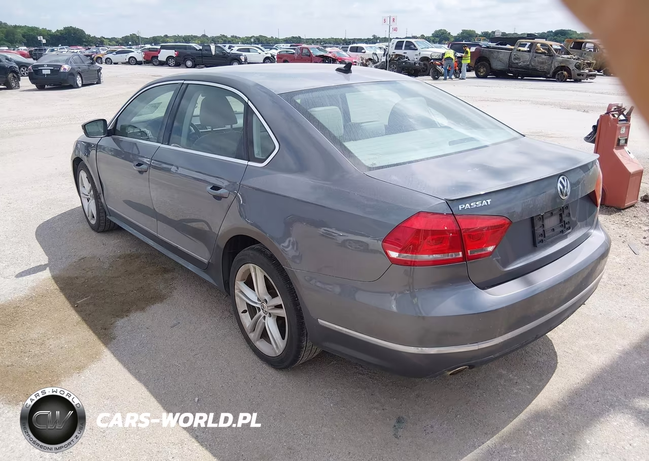 2014 Volkswagen Passat 2.0L Tdi Sel Premium VIN:1VWCN7A35EC068717 - 3