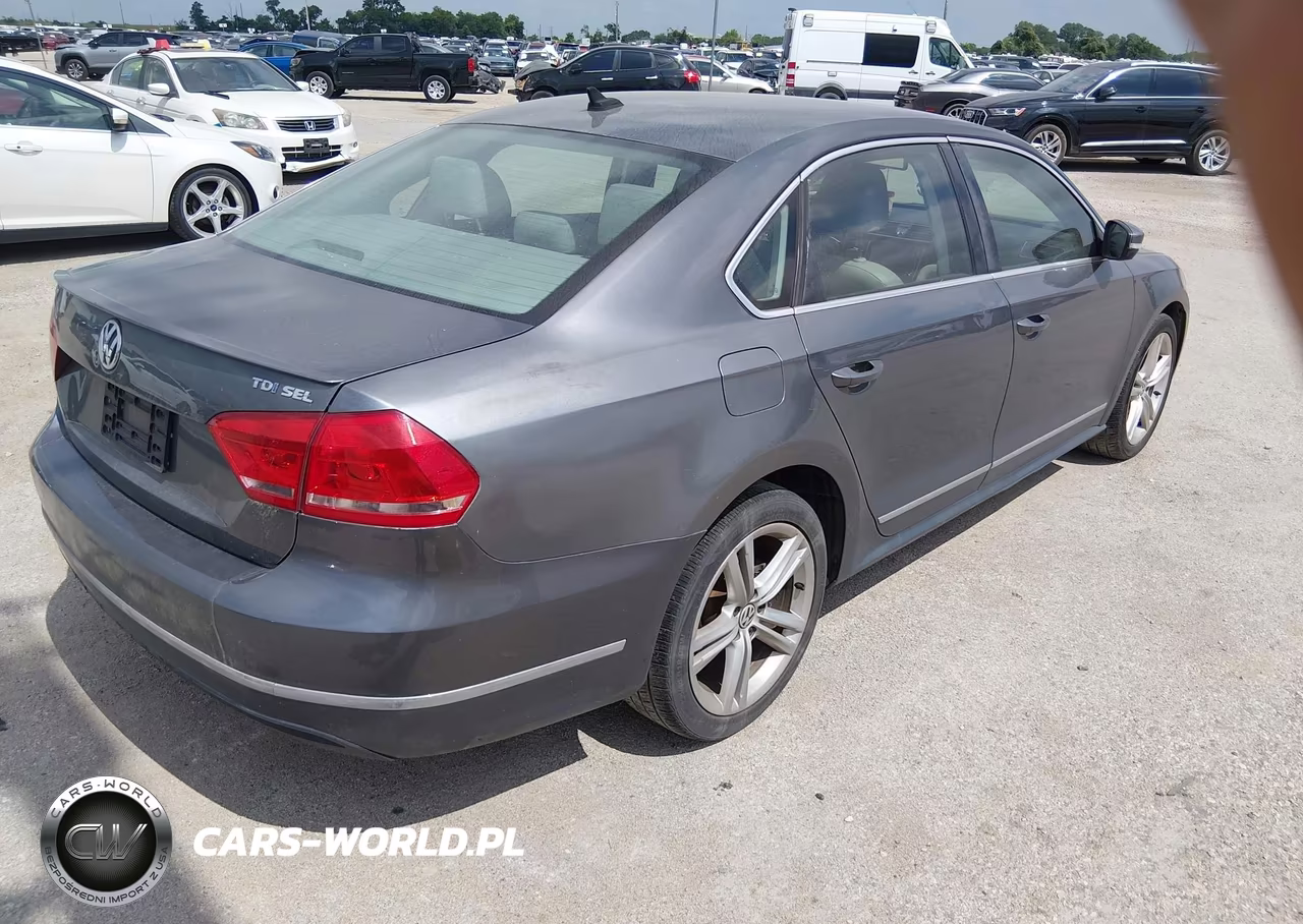 2014 Volkswagen Passat 2.0L Tdi Sel Premium VIN:1VWCN7A35EC068717 - 4