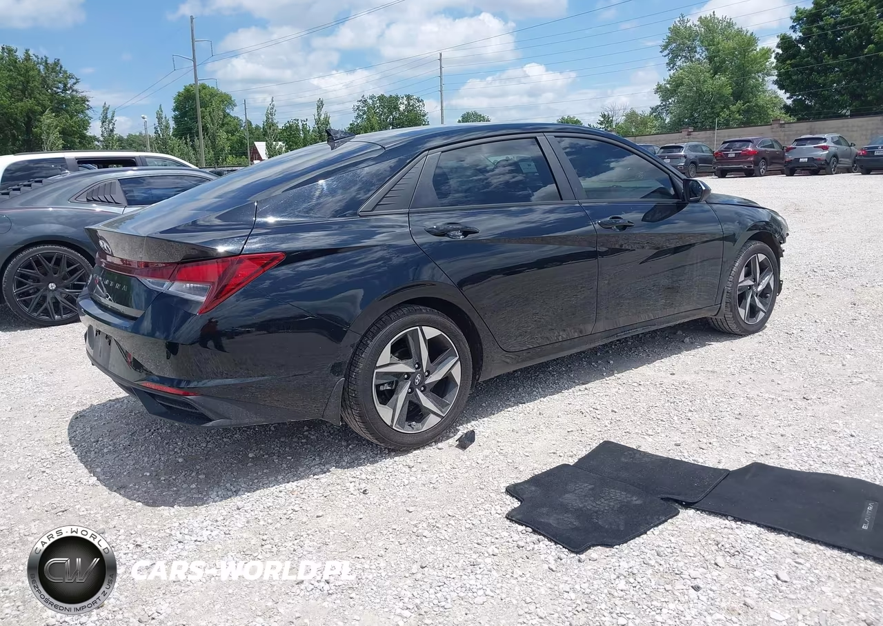 2023 Hyundai Elantra Sel VIN:KMHLS4AG3PU610693 - 4