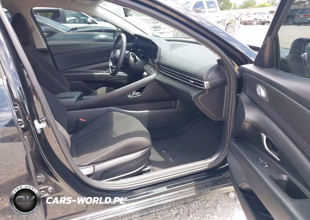 2023 Hyundai Elantra Sel VIN:KMHLS4AG3PU610693 - 5