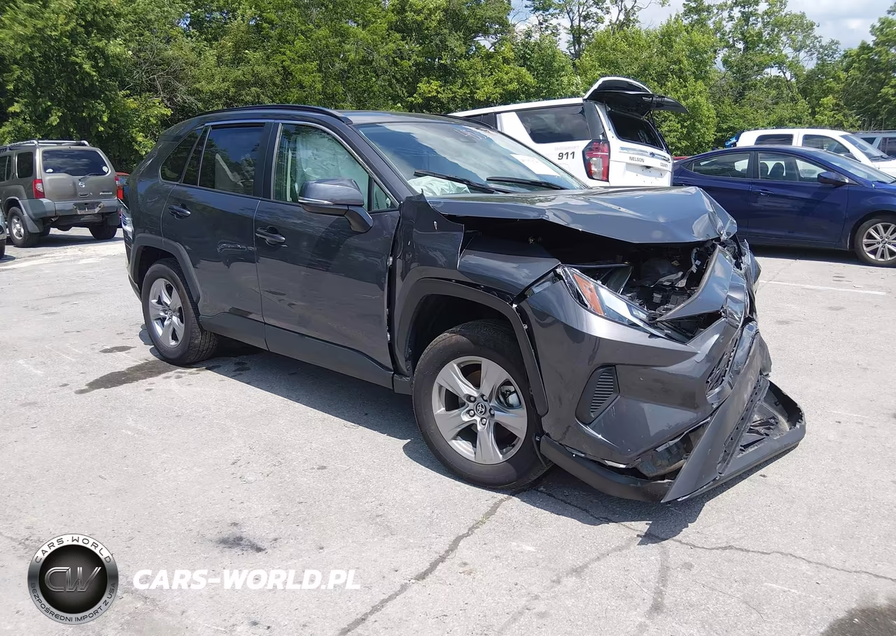 2025 Toyota Rav4 Xle – zdjęcie 1 z 16