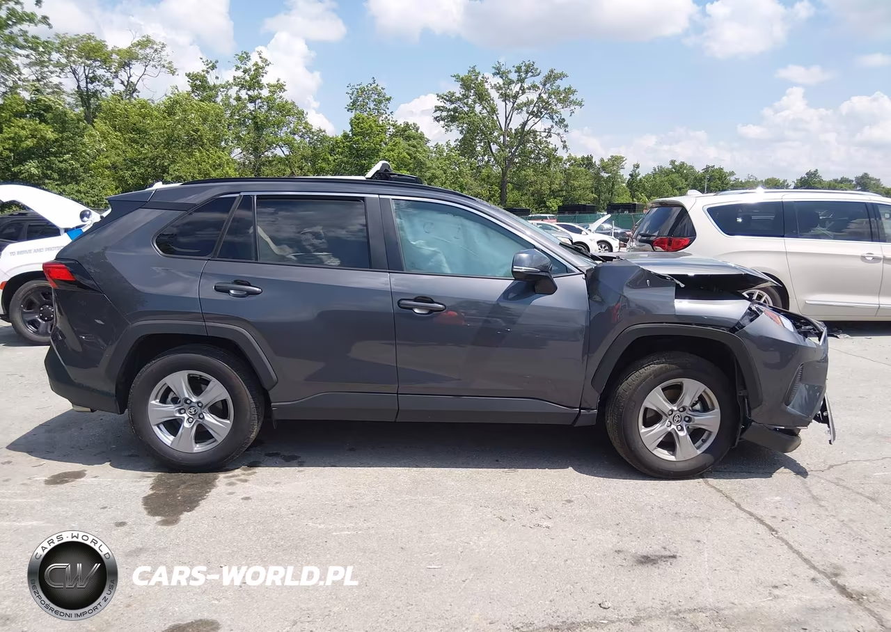 2025 Toyota Rav4 Xle VIN:2T3P1RFV5SW546617 - 13