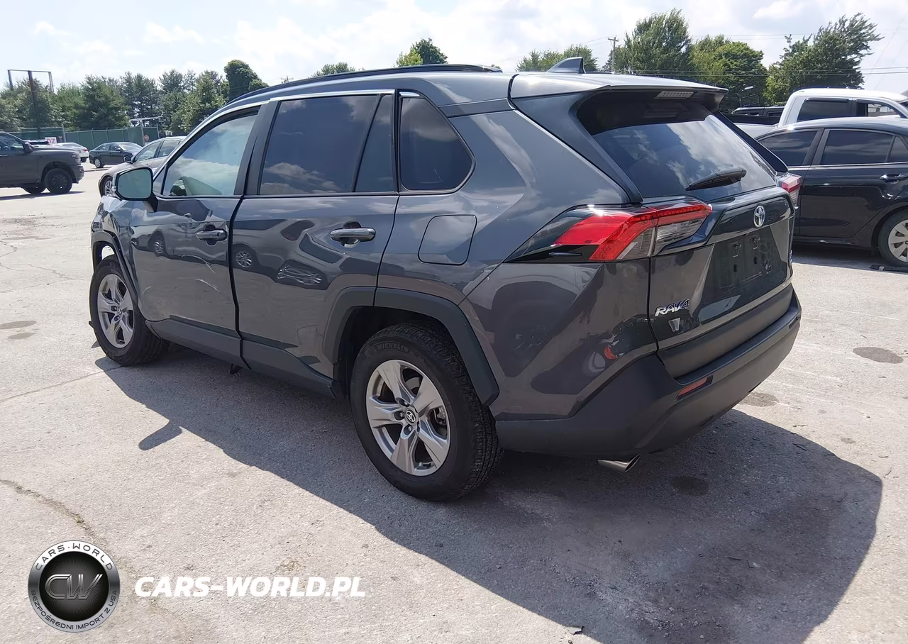 2025 Toyota Rav4 Xle VIN:2T3P1RFV5SW546617 - 3