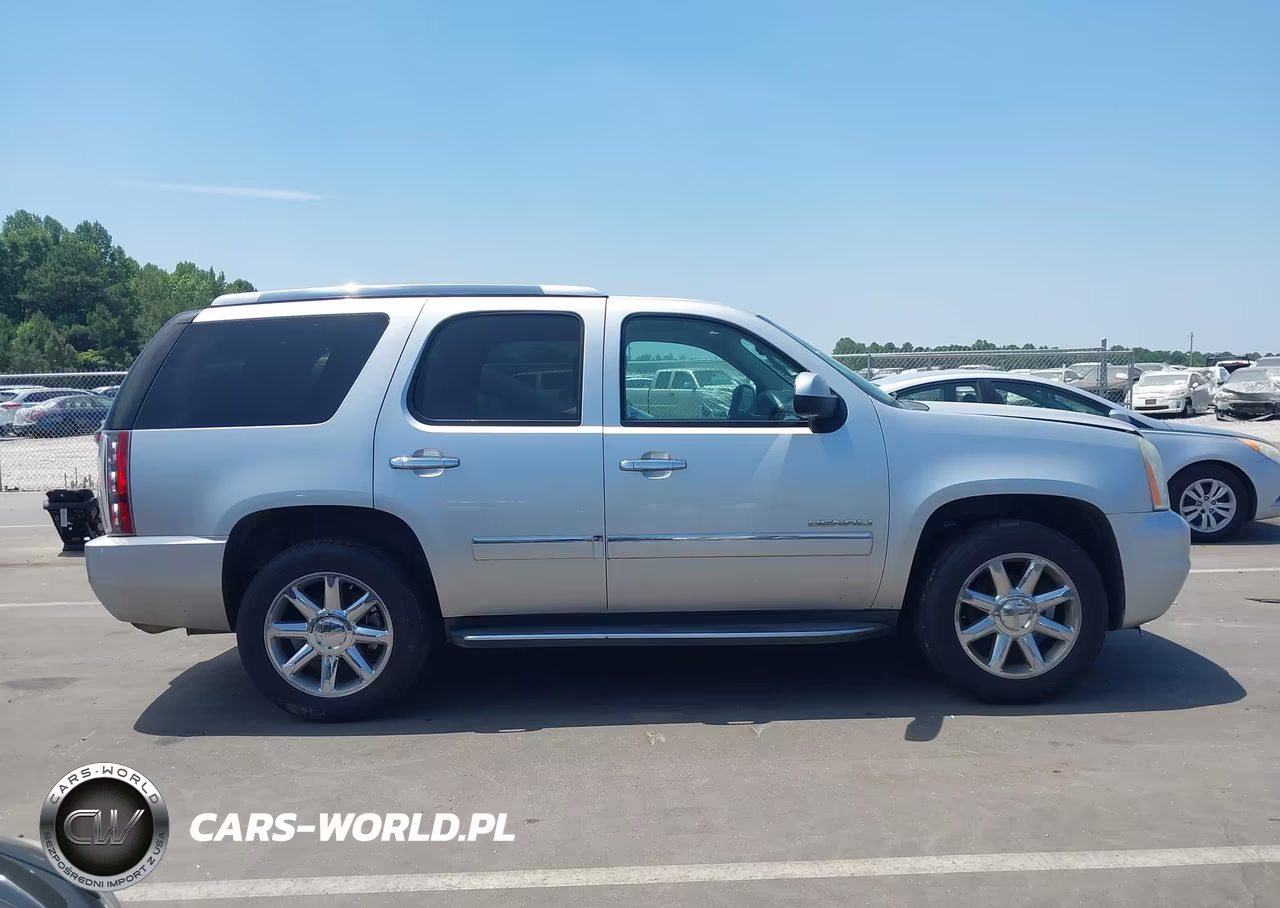 2013 GMC Yukon Denali VIN:1GKS2EEF0DR107889 - 12