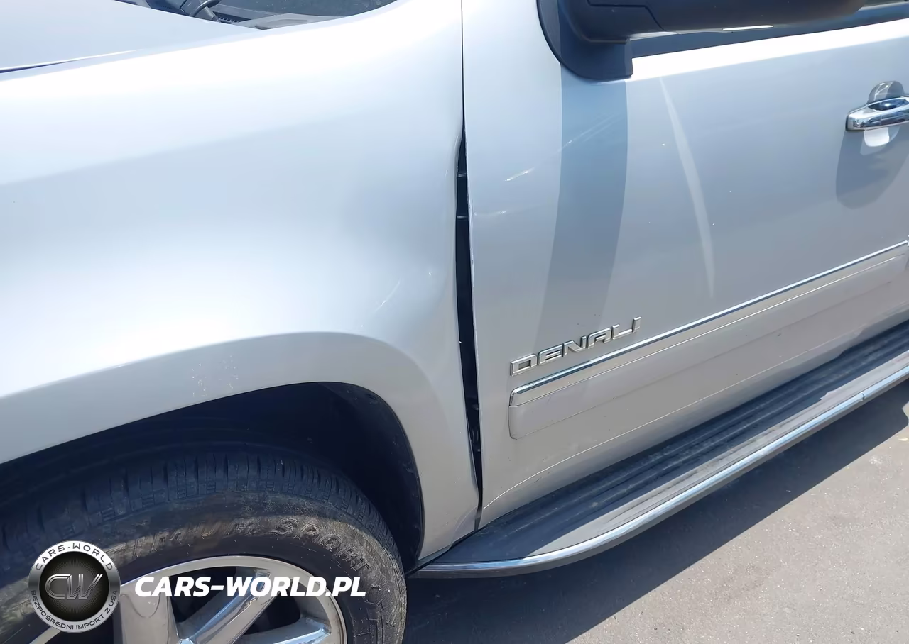 2013 GMC Yukon Denali VIN:1GKS2EEF0DR107889 - 17