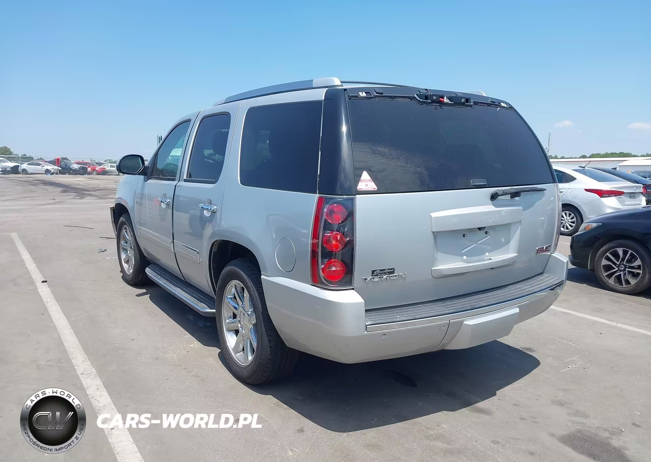 2013 GMC Yukon Denali VIN:1GKS2EEF0DR107889 - 3