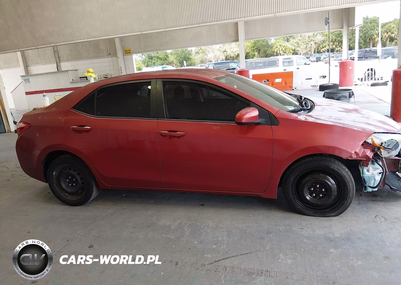 2018 Toyota Corolla Le VIN:5YFBURHE3JP772193 - 14