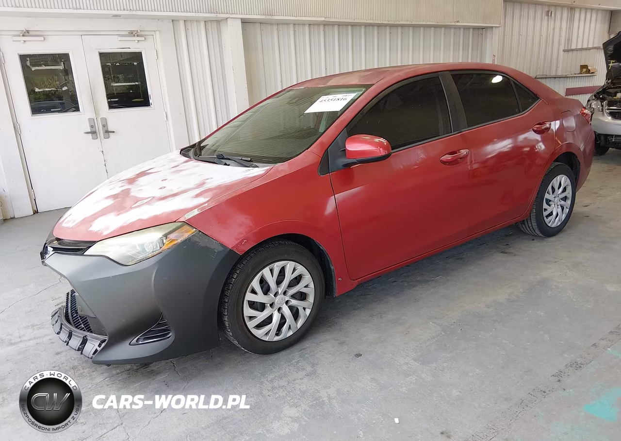 2018 Toyota Corolla Le VIN:5YFBURHE3JP772193 - 2