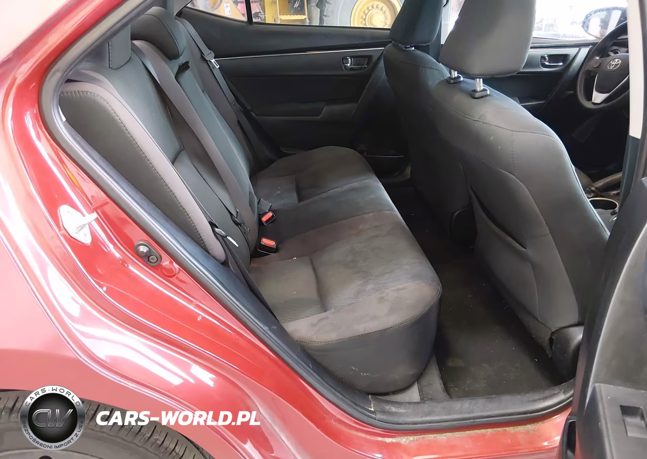 2018 Toyota Corolla Le VIN:5YFBURHE3JP772193 - 8
