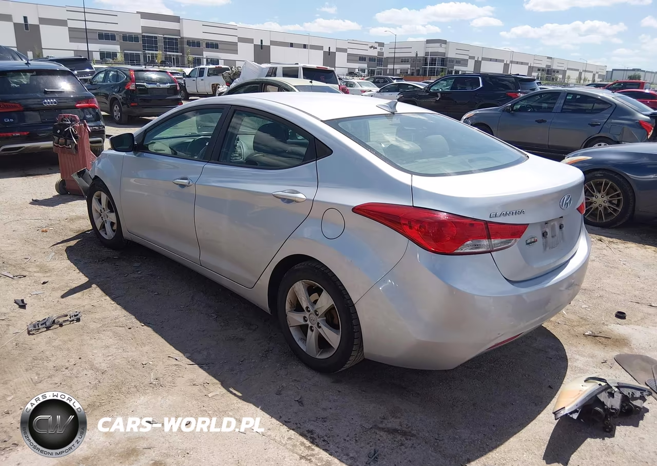 2013 Hyundai Elantra Gls VIN:5NPDH4AE9DH346178 - 3