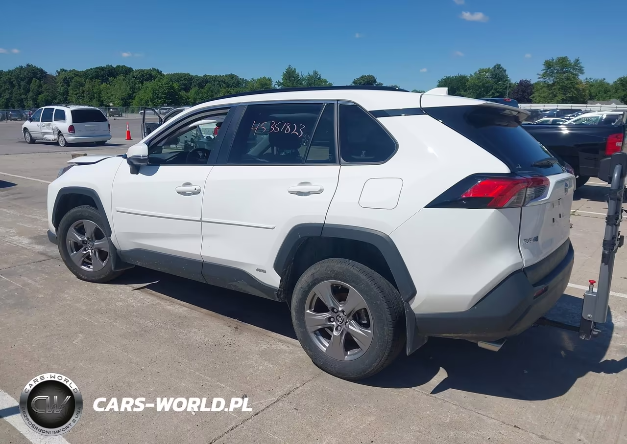 2025 Toyota Rav4 Hybrid Xle VIN:JTMRWRFV1SD313700 - 3