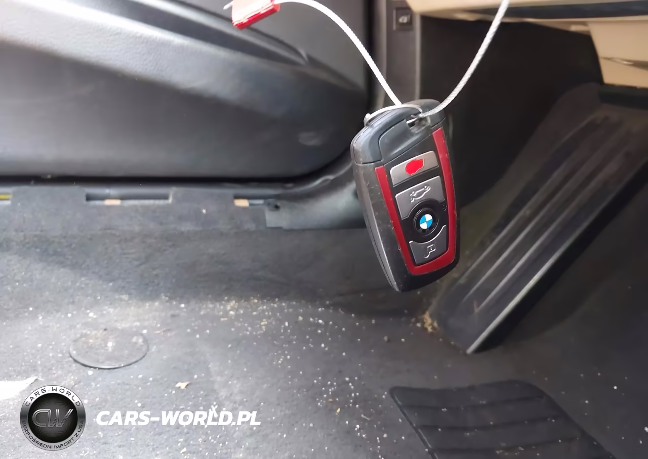 2017 BMW 330I VIN:WBA8B9G59HNU48669 - 11