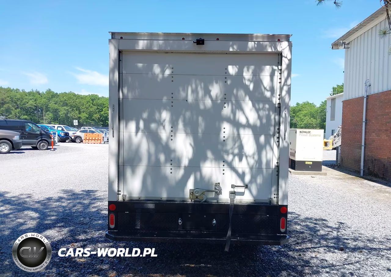 2017 Ford Transit-250 Cutaway VIN:1FDYR5PM7HKB27953 - 16