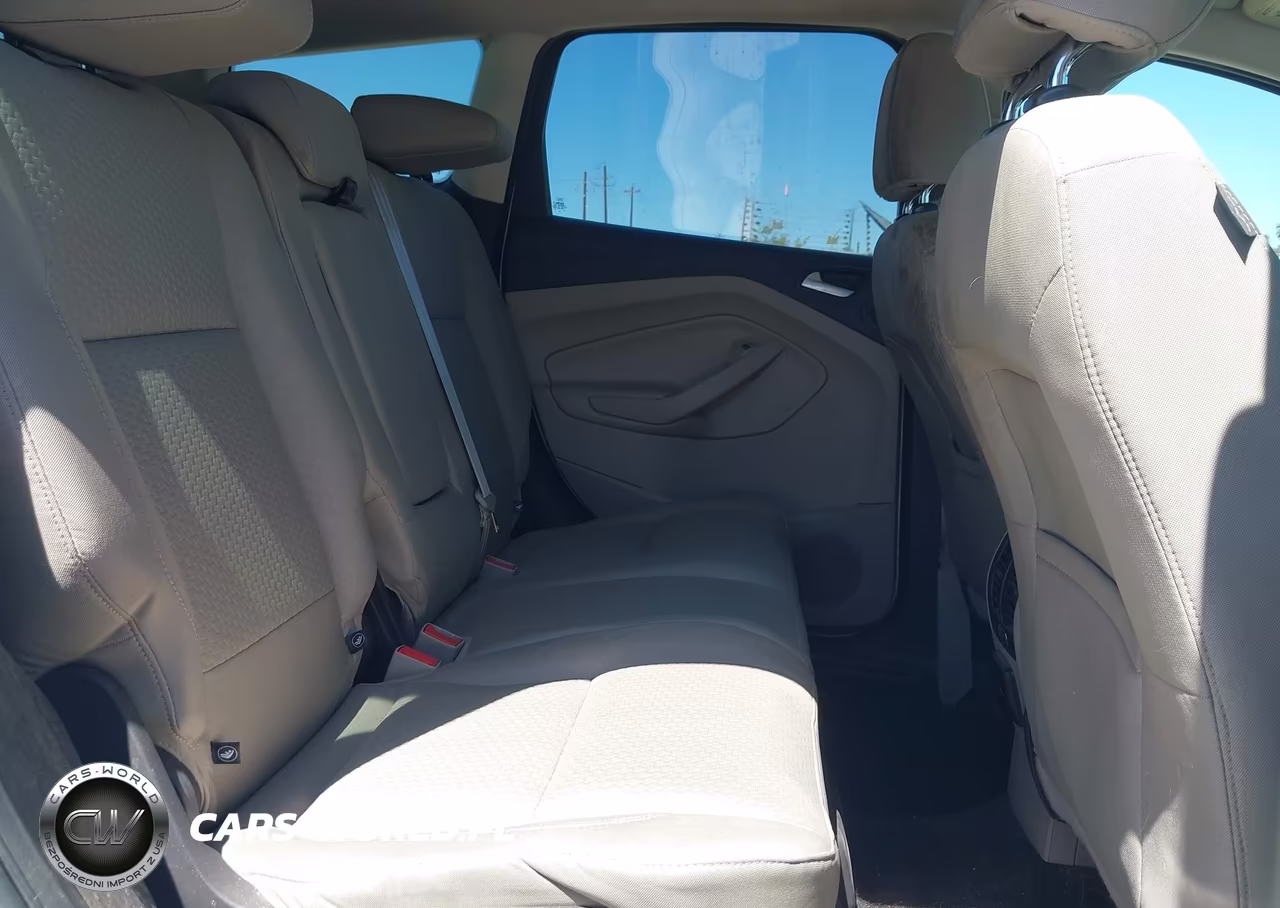 2017 Ford Escape Se VIN:1FMCU0GD8HUE48223 - 8