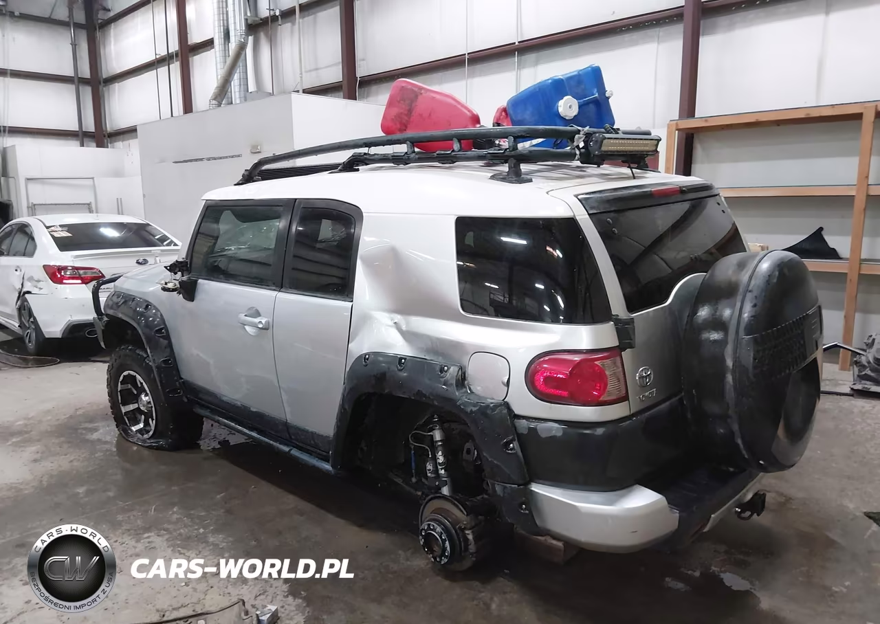 2007 Toyota Fj Cruiser VIN:JTEBU11F470071567 - 3