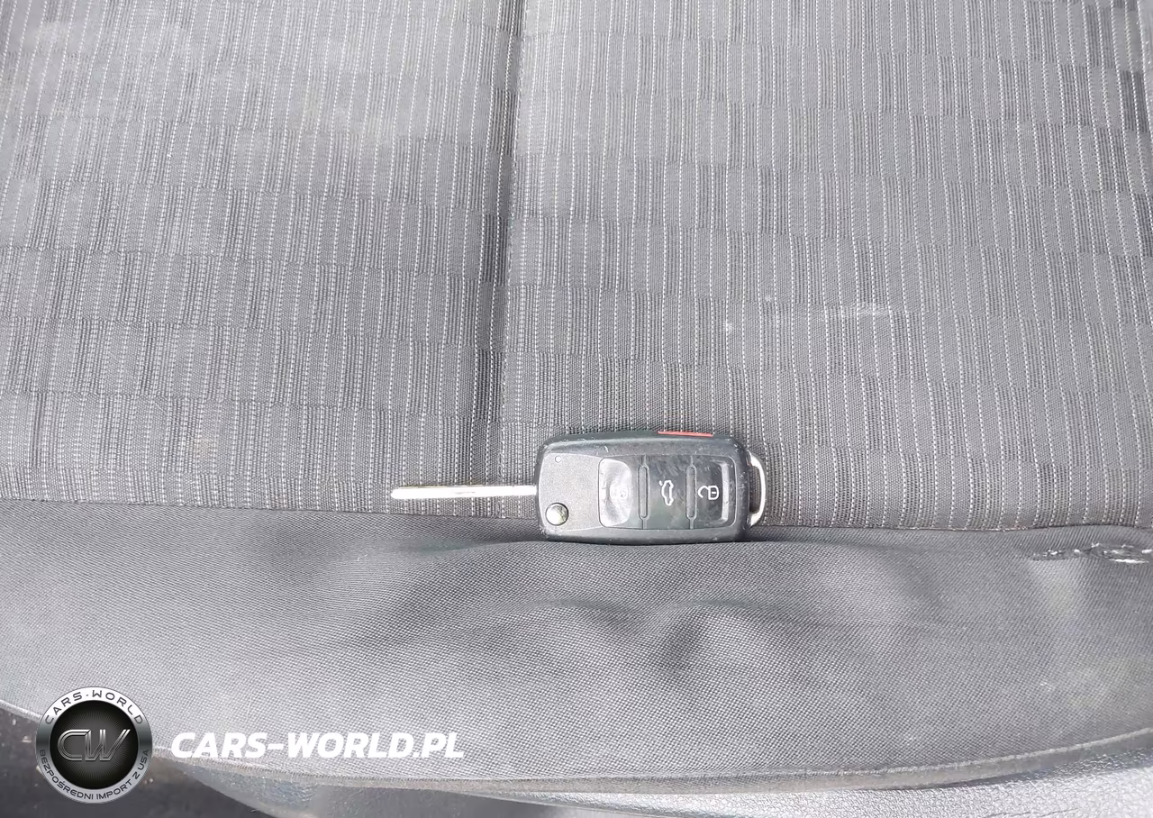 2013 Volkswagen Tiguan S VIN:WVGBV3AXXDW626354 - 11