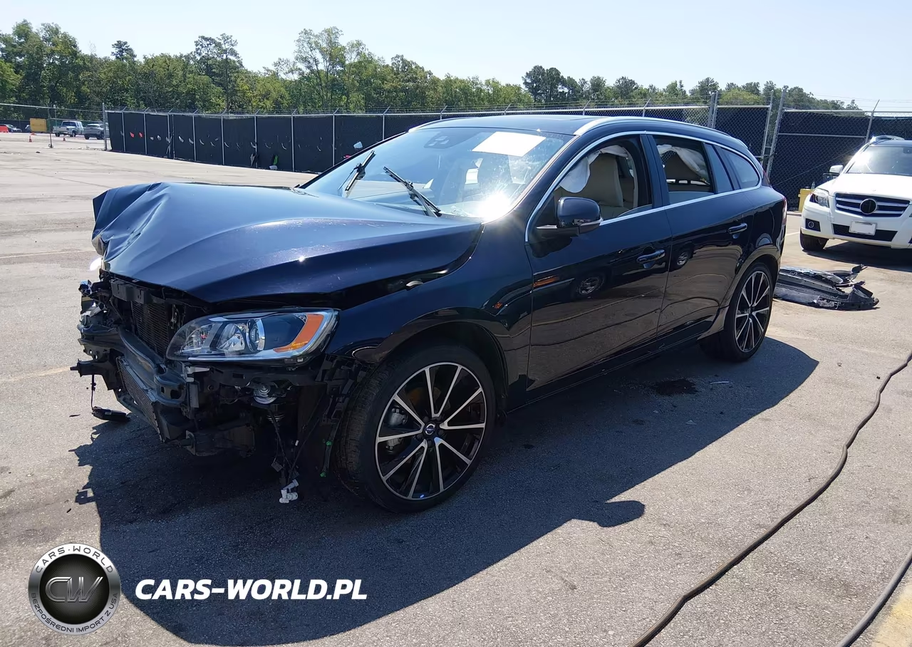 2017 Volvo V60 T5 Platinum VIN:YV140MEM0H1359286 - 2