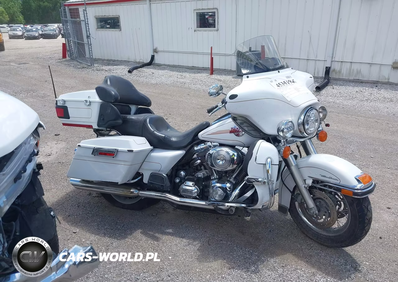 2007 Harley-Davidson Fltc Ultra Shrine VIN:1HD1FL4167Y704172 - 11