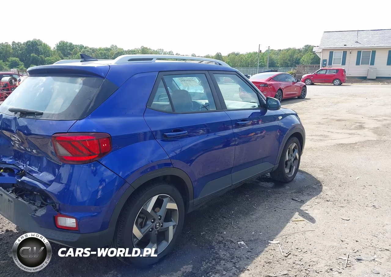 2022 Hyundai Venue Limited VIN:KMHRC8A35NU176902 - 4
