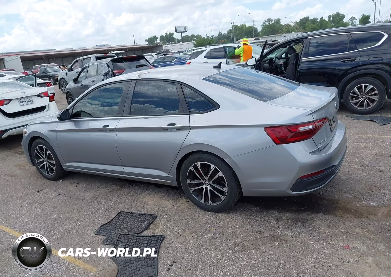 2022 Volkswagen Jetta 1.5T Sport VIN:3VWBM7BU0NM018666 - 14