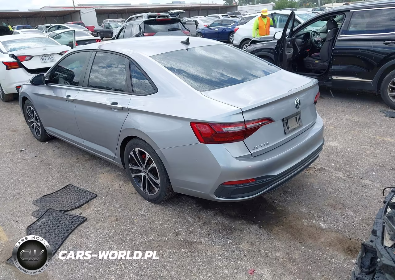 2022 Volkswagen Jetta 1.5T Sport VIN:3VWBM7BU0NM018666 - 3