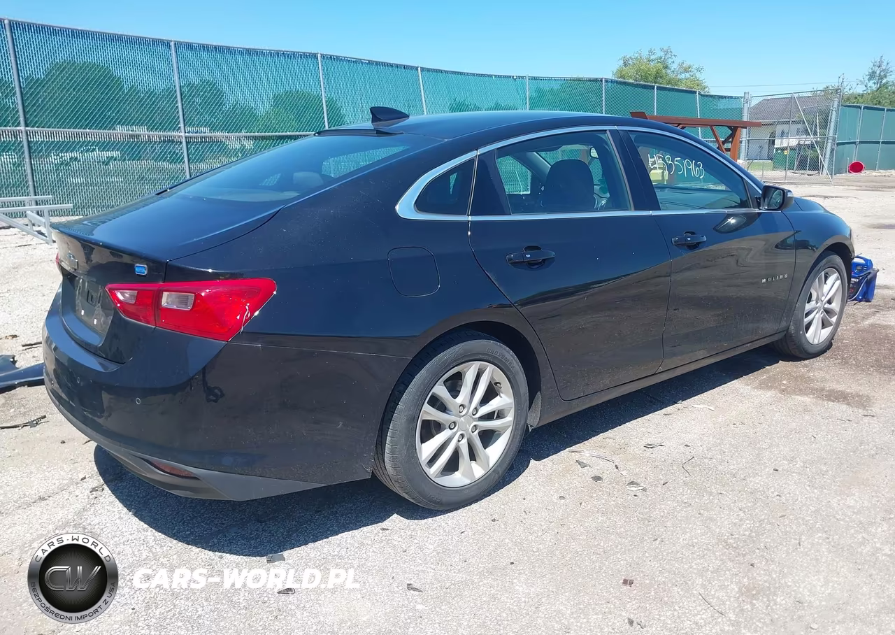 2017 Chevrolet Malibu Hybrid VIN:1G1ZJ5SU0HF181622 - 4