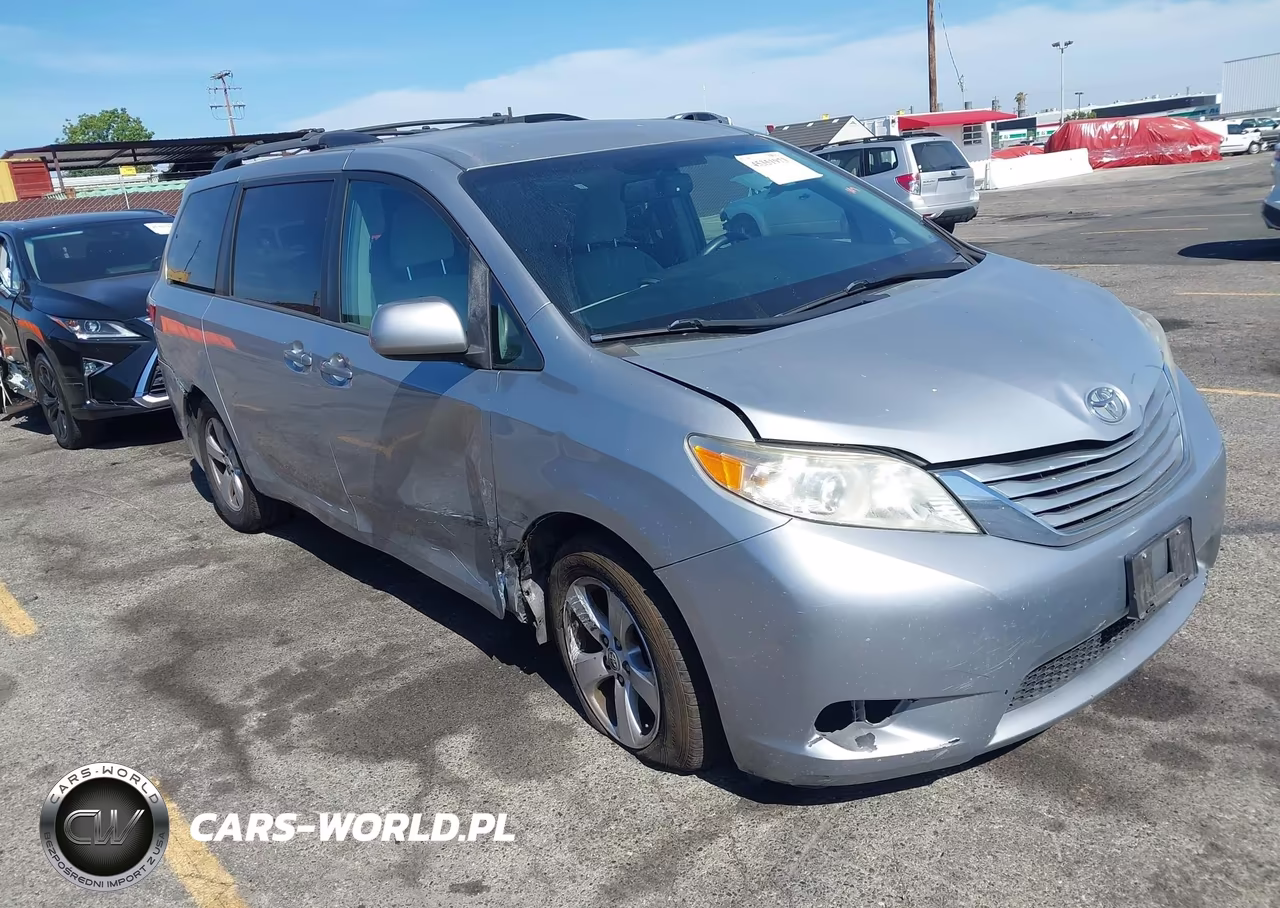 2015 Toyota Sienna Le 8 Passenger – zdjęcie 1 z 19