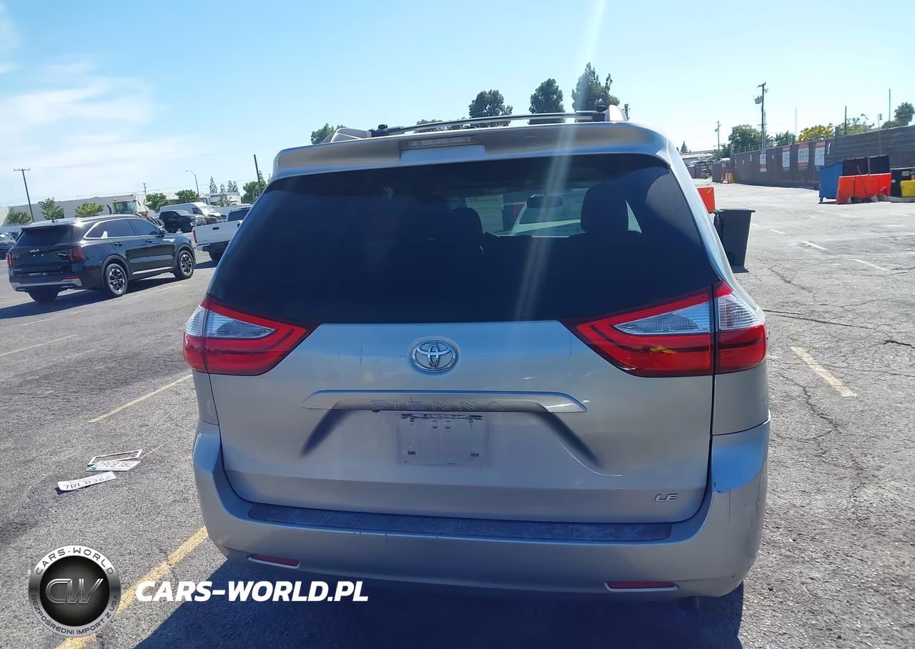 2015 Toyota Sienna Le 8 Passenger VIN:5TDKK3DC8FS685511 - 16